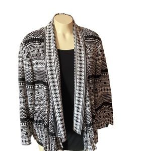 Chico’s New Black and White Pleated Top or Blouse Size Medium